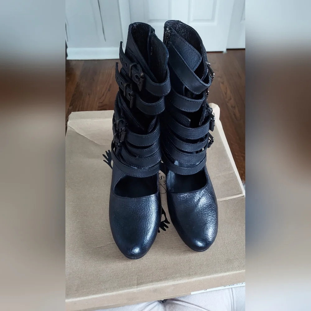 Rare Freebird Tali Size 9 - Picture 3 of 9